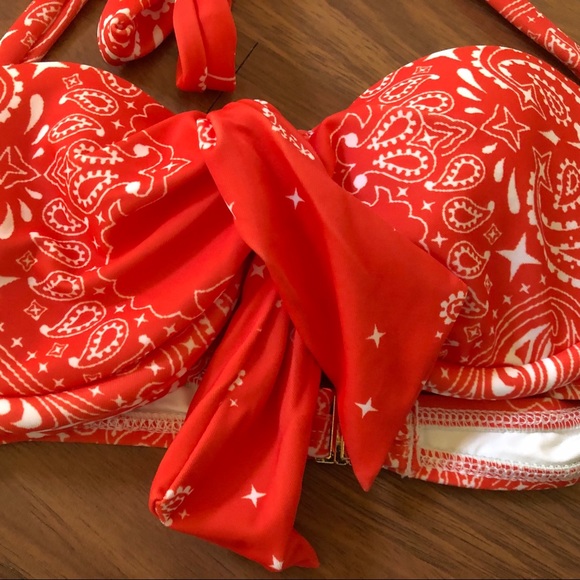 Wildfox Bandeau Halter Bikini Underwire Swimsuit Top Paisley S New - Picture 6 of 6